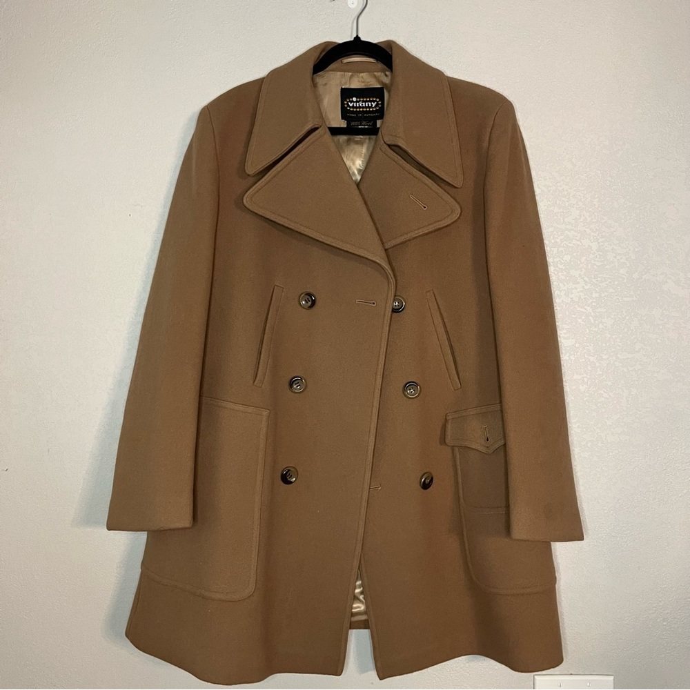 Virany Coat  made in Hungary 100% wool sz44 Tan